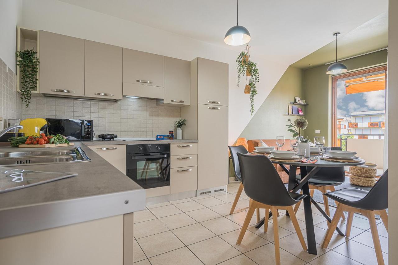 Hygge Family Apartment - One Step Away From The Lake!!! ซีร์มิโอเน ภายนอก รูปภาพ