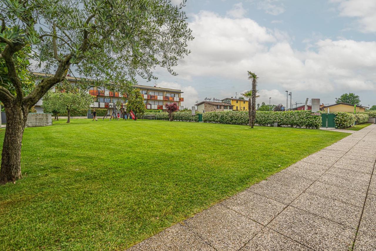 Hygge Family Apartment - One Step Away From The Lake!!! ซีร์มิโอเน ภายนอก รูปภาพ