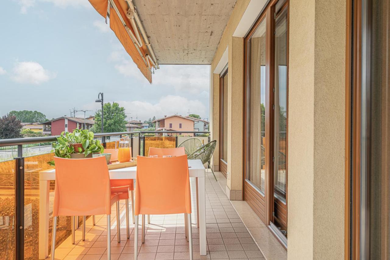 Hygge Family Apartment - One Step Away From The Lake!!! ซีร์มิโอเน ภายนอก รูปภาพ