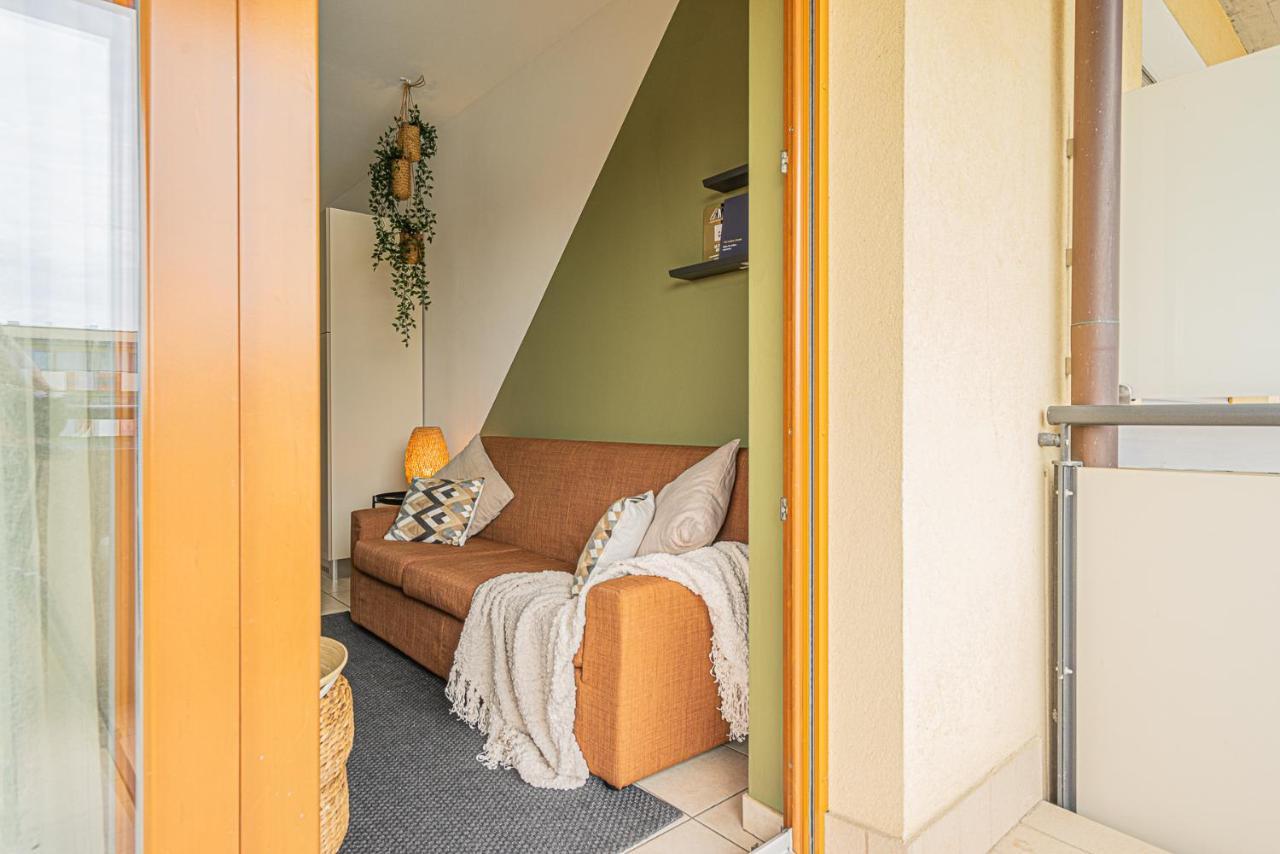 Hygge Family Apartment - One Step Away From The Lake!!! ซีร์มิโอเน ภายนอก รูปภาพ