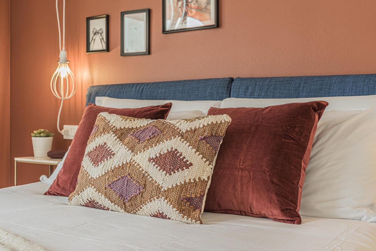 Hygge Family Apartment - One Step Away From The Lake!!! ซีร์มิโอเน ภายนอก รูปภาพ